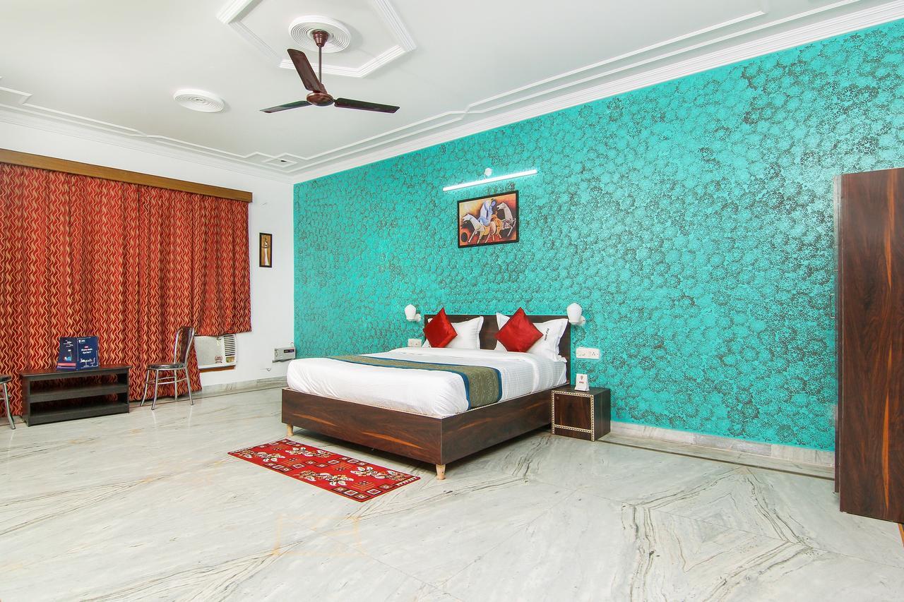 Hotel Oyo 12857 D Moon Star 3*