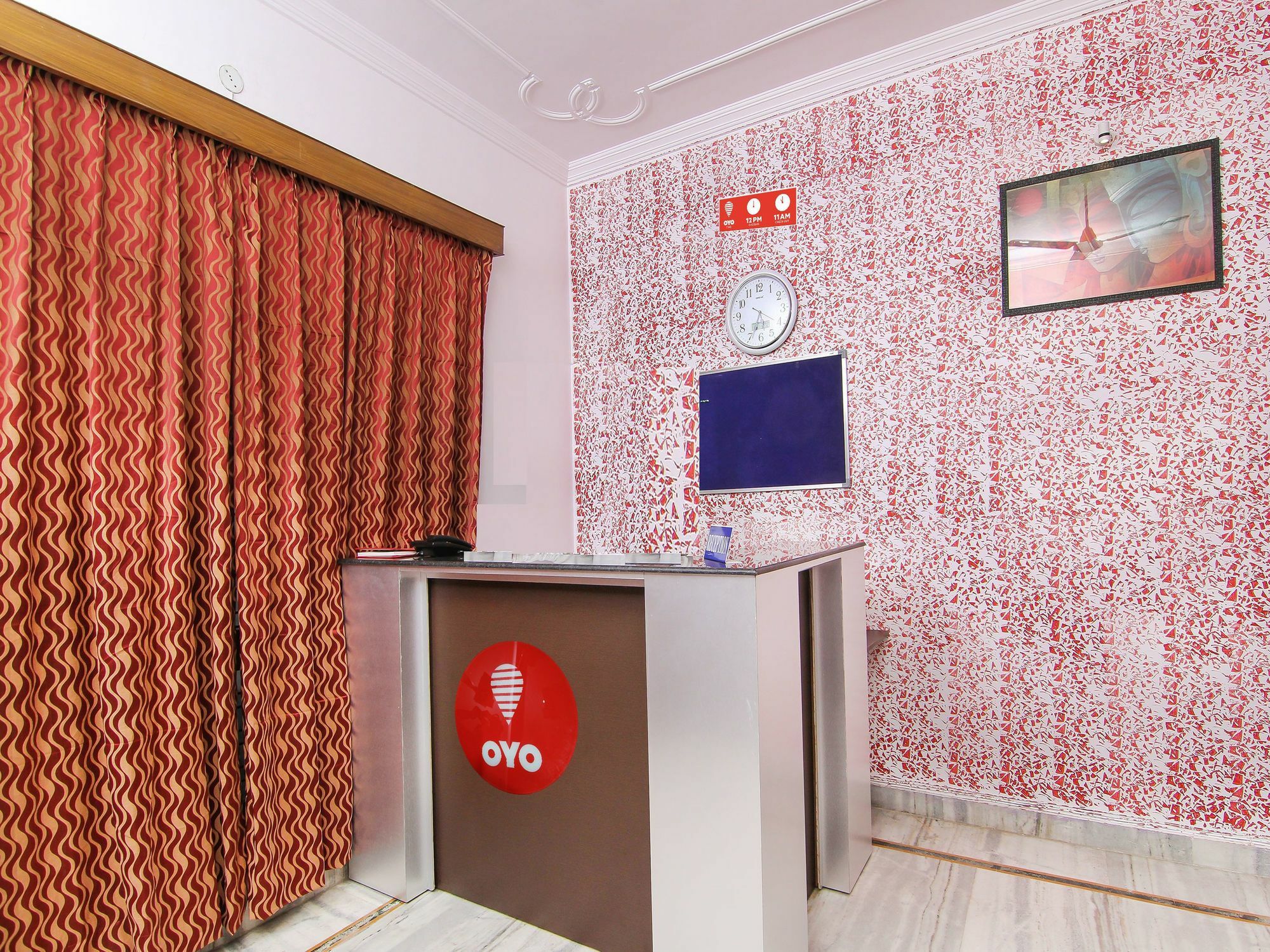 Oyo 12857 D Moon Star Hotel